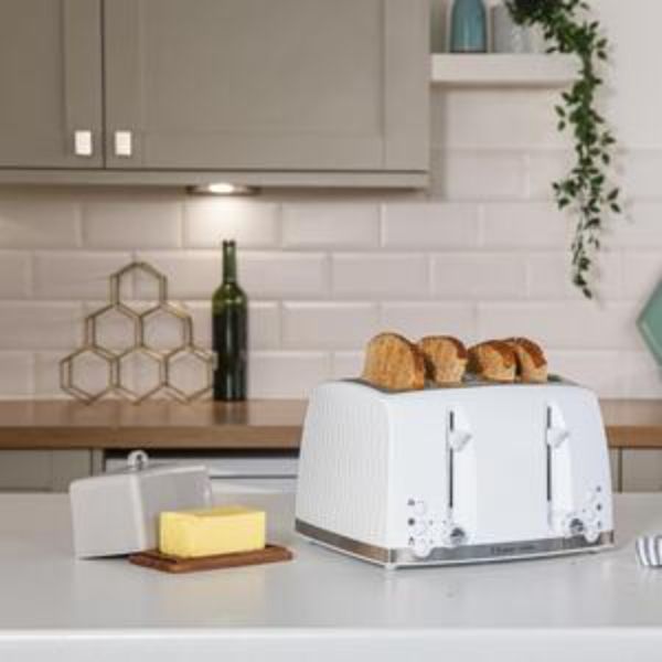 Russell Hobbs Honeycomb Breakfast Bundle White - Kettle and 4 Slice